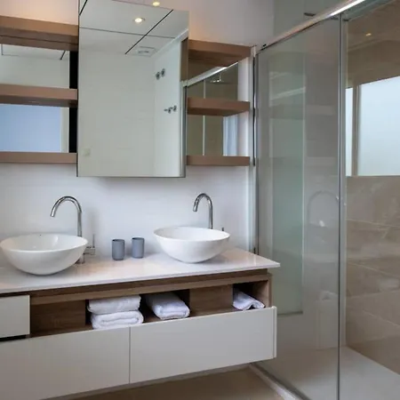 Encantador Apartamento Con Piscina Y Ac - Helgafell 127 *
